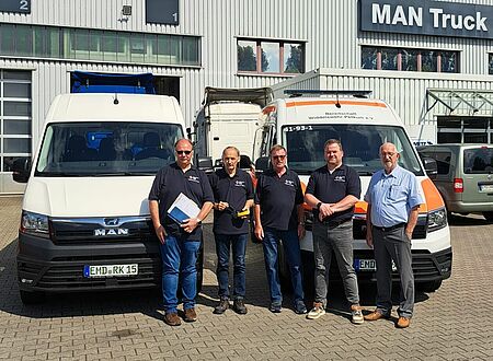Der neue MTW (EMD-RK 15) und unser Notfall- Krankenwagen (NKTW)