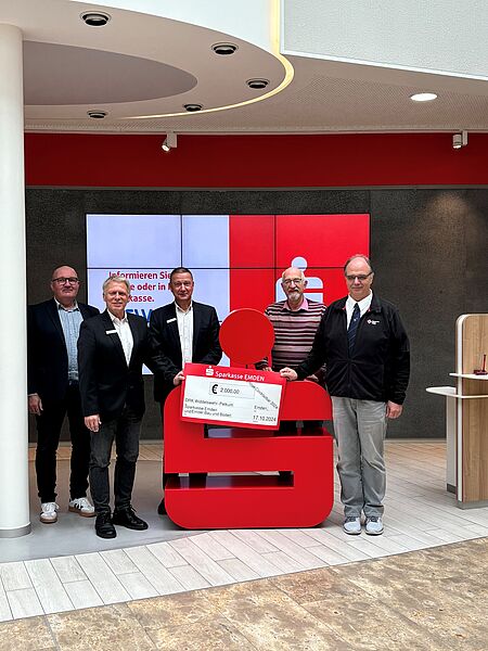 Spende der Sparkasse Emden